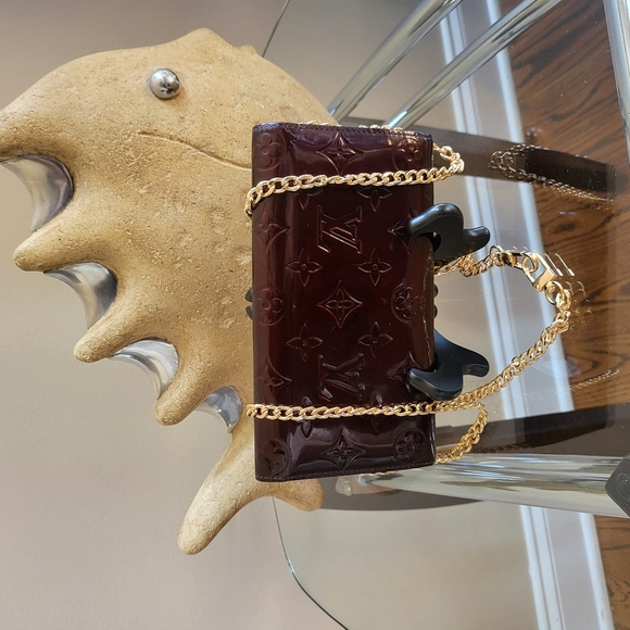 Louis Vuitton Amarante Vernis Sarah Wallet w/COA. - Picture 2 of 13